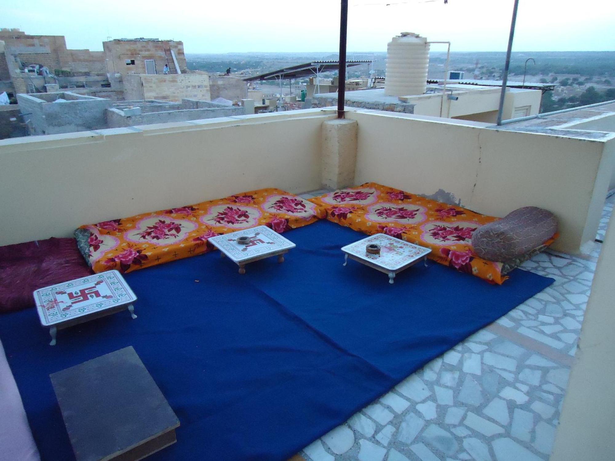 Ganesh Guest House Jaisalmer Zewnętrze zdjęcie
